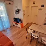 Mitra Zonata Orange Omiš