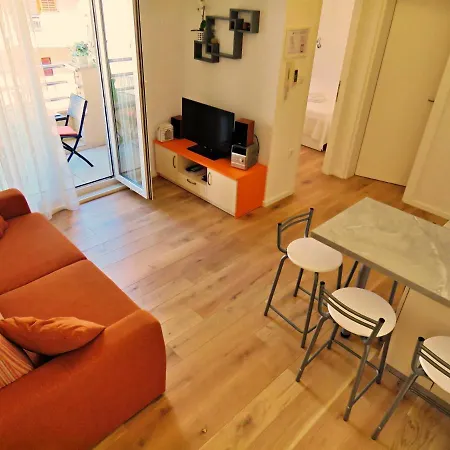 Appartement Mitra Zonata Orange *