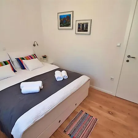 Mitra Zonata Orange Apartament *