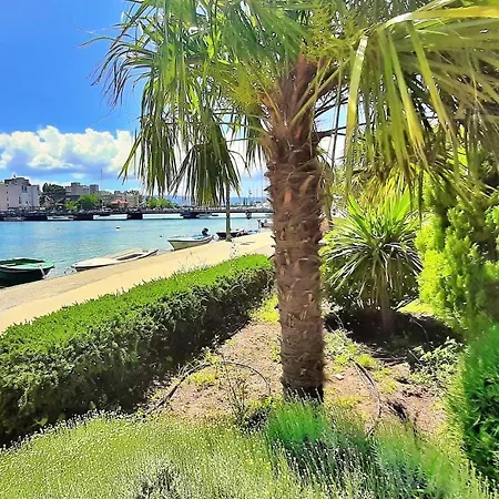 Mitra Zonata Orange Apartament *