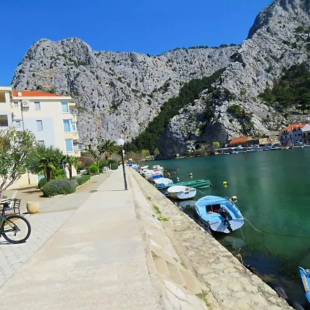 Mitra Zonata Orange Apartament